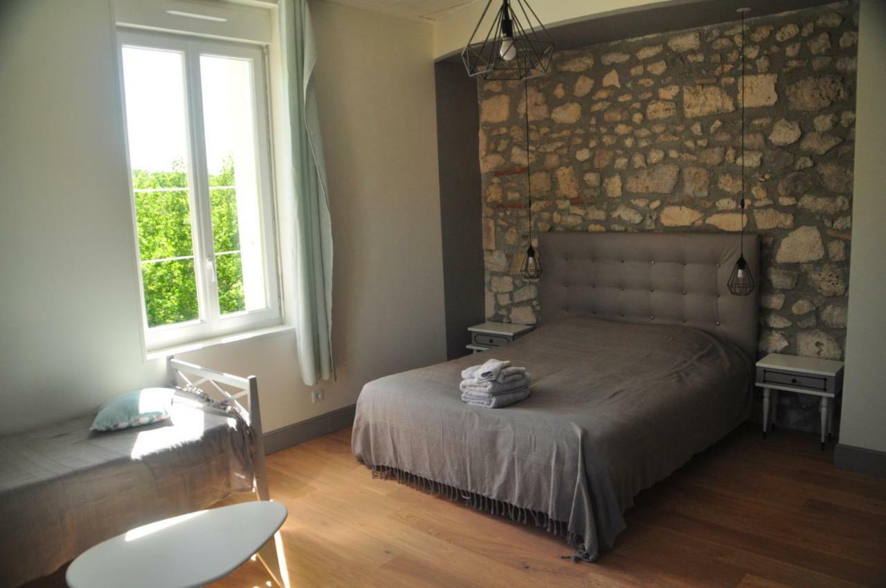 Bed and Breakfast Loustalneou Saint-Pierre-de-Clairac Екстер'єр фото