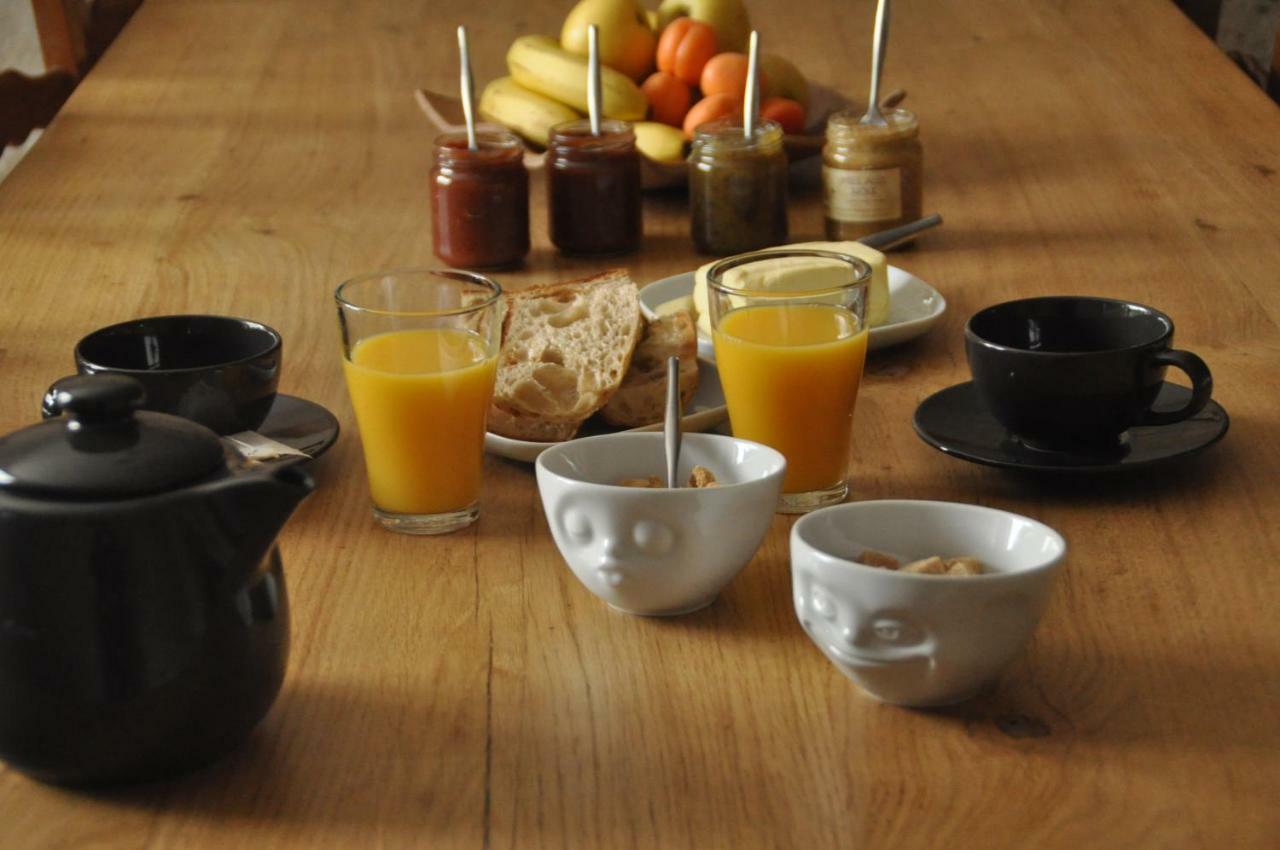 Bed and Breakfast Loustalneou Saint-Pierre-de-Clairac Екстер'єр фото