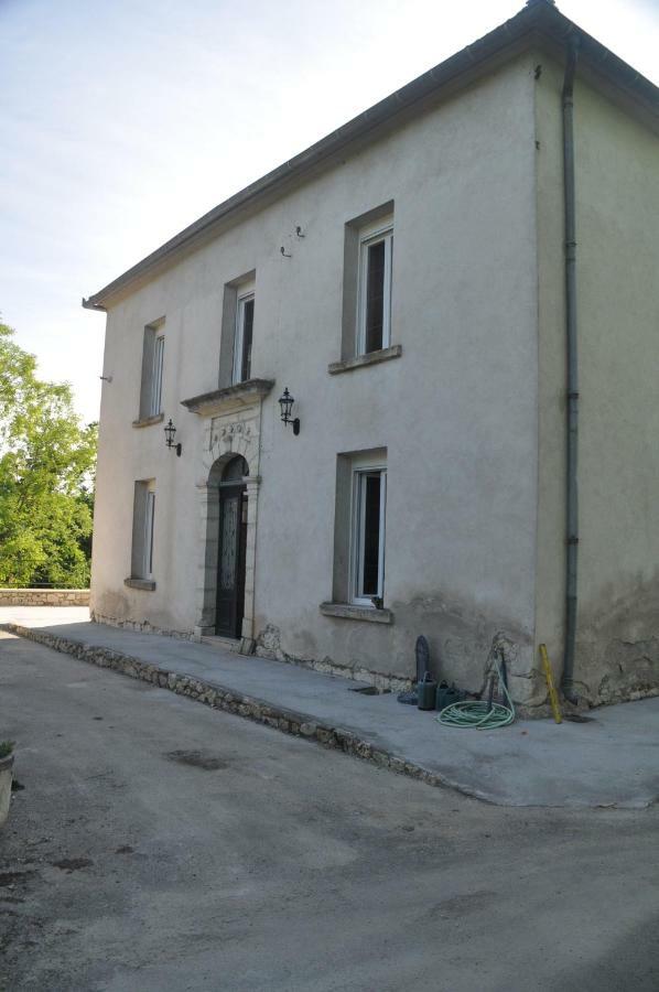 Bed and Breakfast Loustalneou Saint-Pierre-de-Clairac Екстер'єр фото