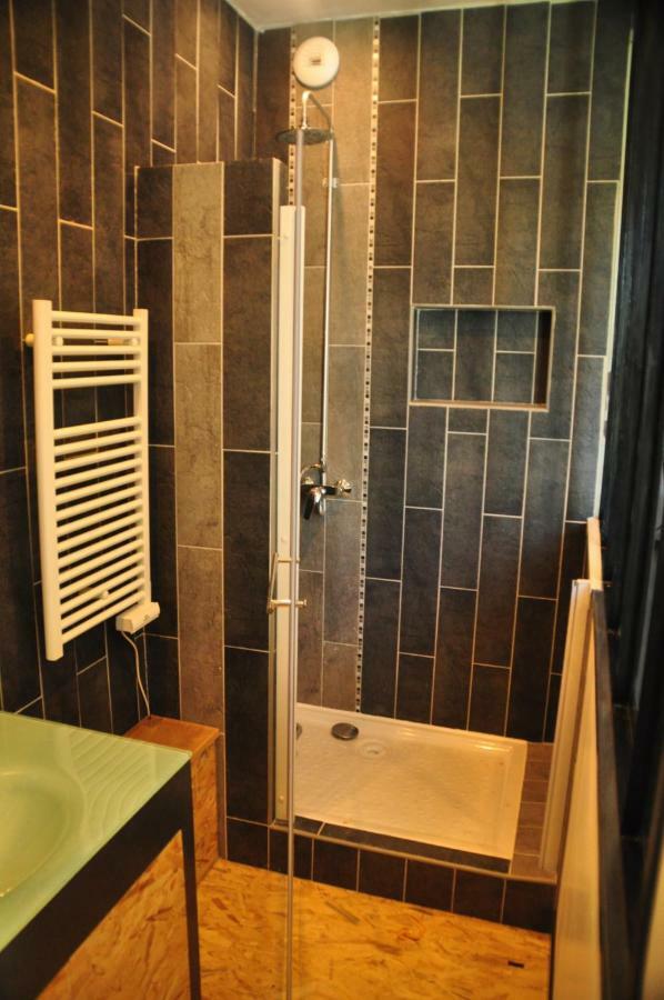 Bed and Breakfast Loustalneou Saint-Pierre-de-Clairac Екстер'єр фото
