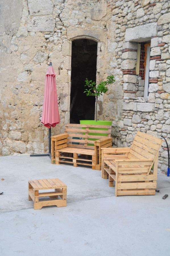 Bed and Breakfast Loustalneou Saint-Pierre-de-Clairac Екстер'єр фото
