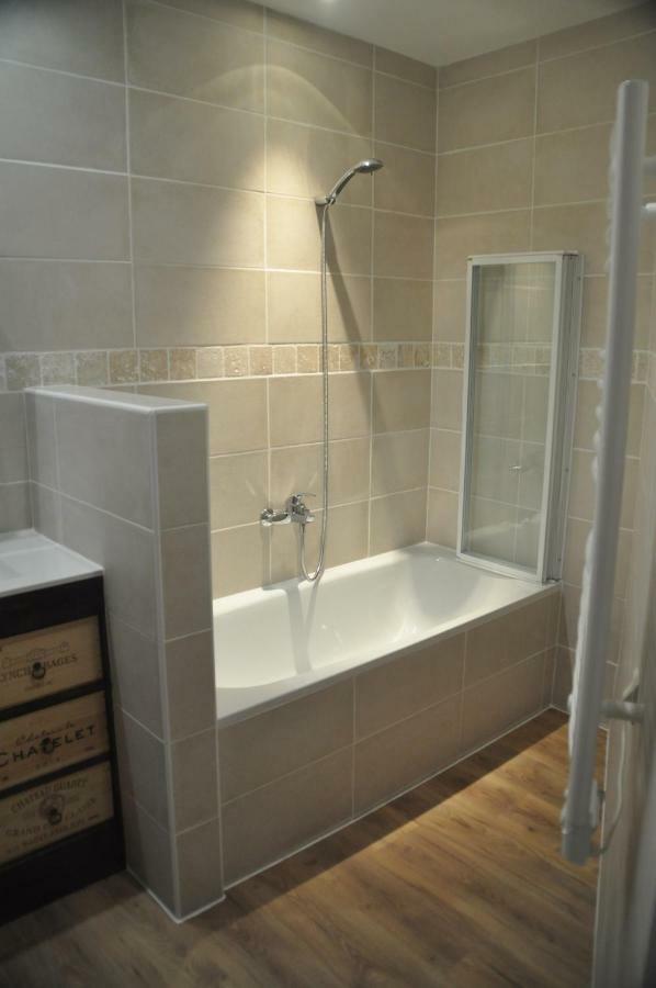 Bed and Breakfast Loustalneou Saint-Pierre-de-Clairac Екстер'єр фото