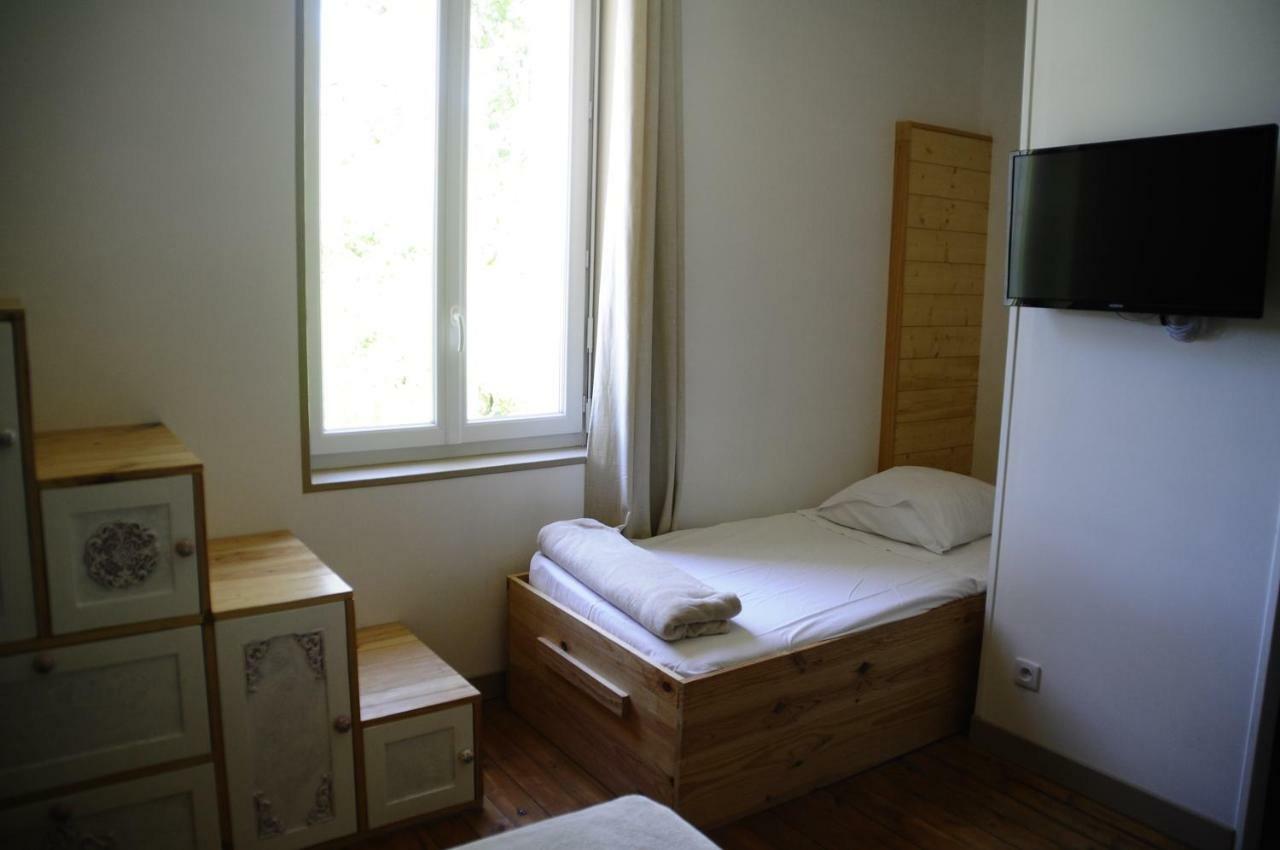 Bed and Breakfast Loustalneou Saint-Pierre-de-Clairac Екстер'єр фото